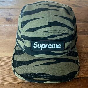 SUPREME hat
